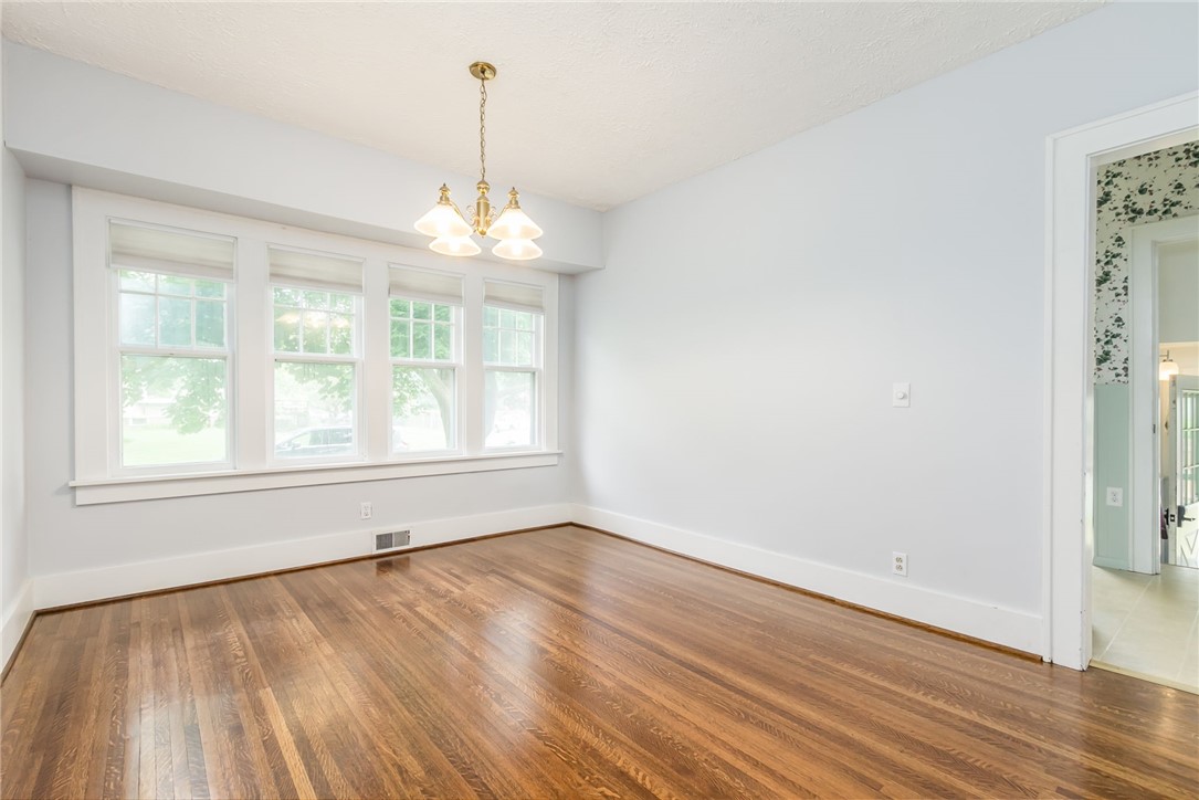 466 Elmgrove Road Greece, NY 14606 - Photo 17 of 38