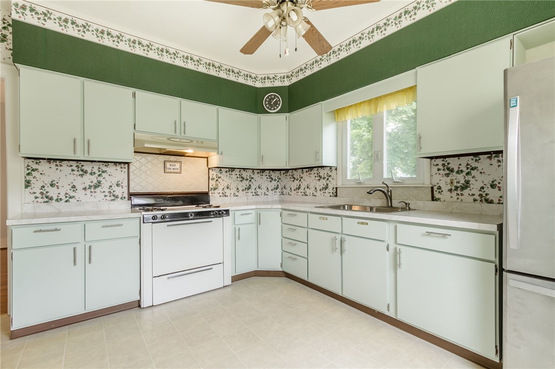 466 Elmgrove Road Greece, NY 14606 - Photo 19 of 38