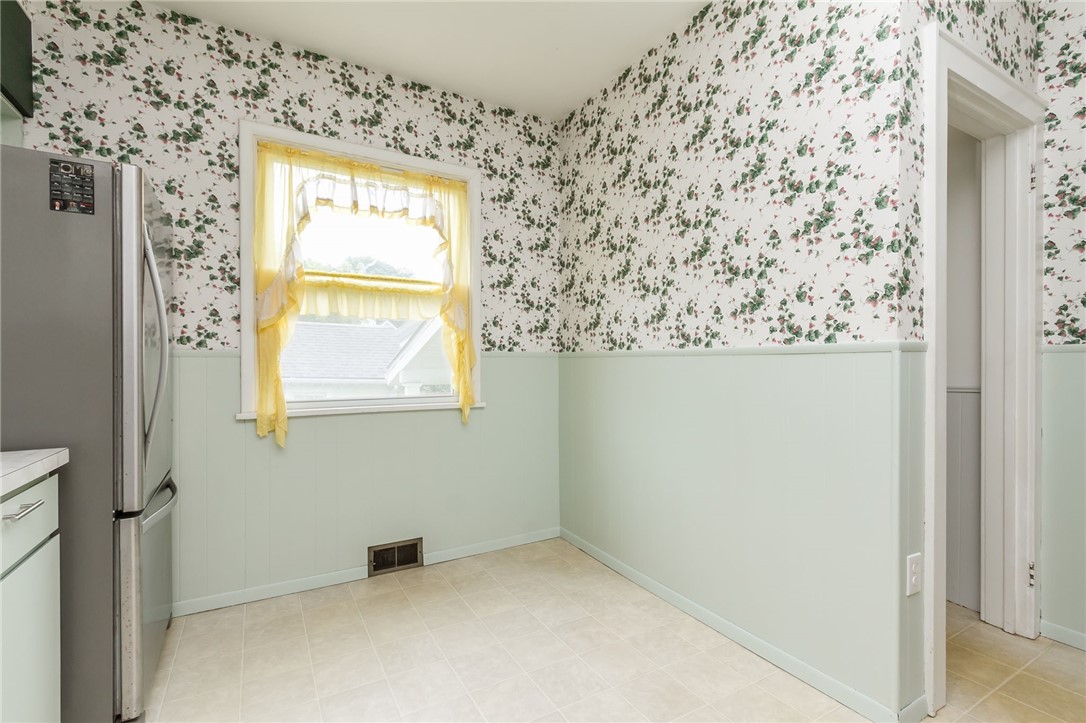 466 Elmgrove Road Greece, NY 14606 - Photo 20 of 38