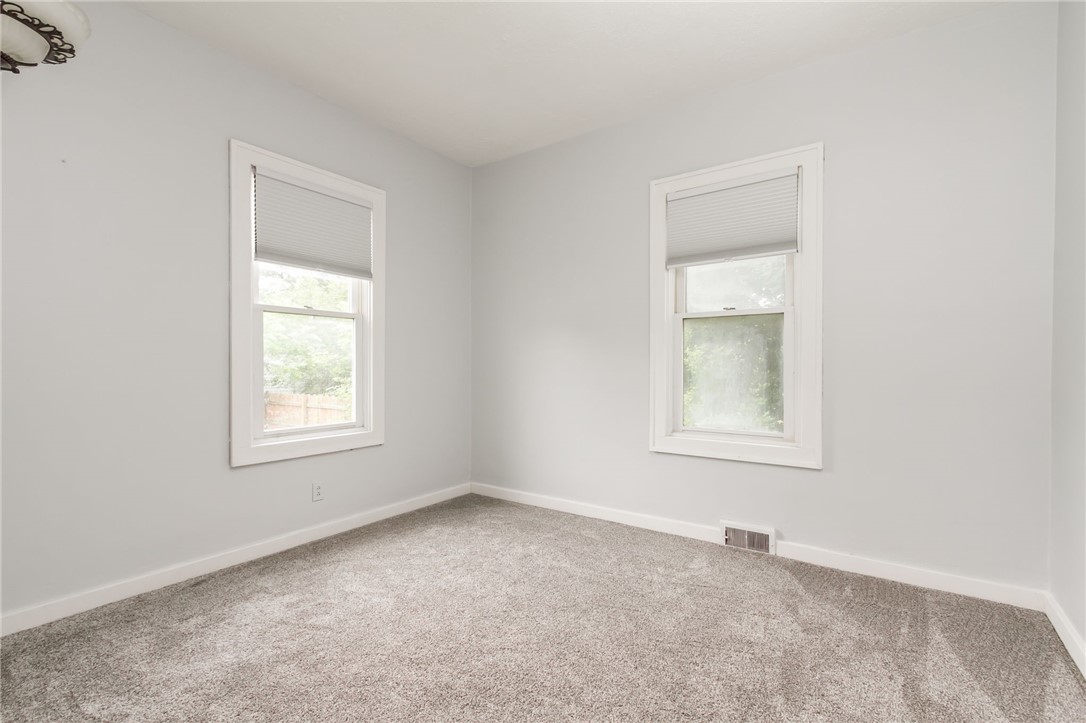 466 Elmgrove Road Greece, NY 14606 - Photo 21 of 38