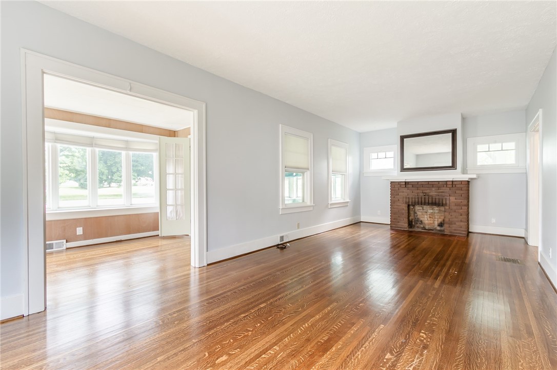 466 Elmgrove Road Greece, NY 14606 - Photo 7 of 38