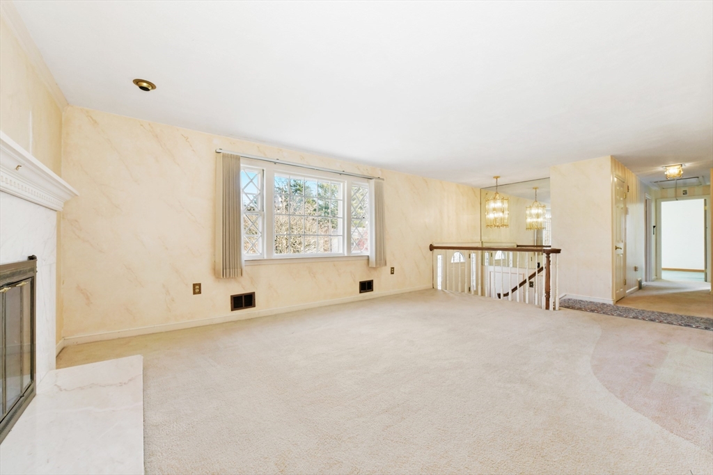 72 Stivaletta Drive Dedham, MA 02026 - Photo 12 of 38