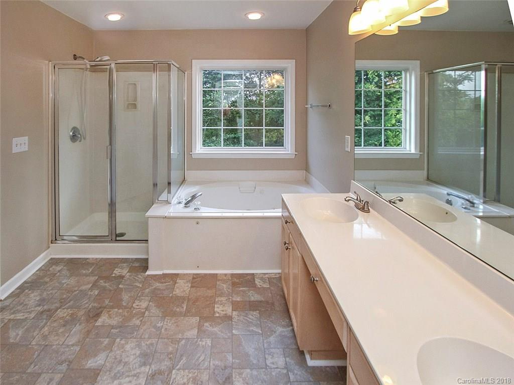 10607 Hellebore Road Charlotte, NC 28213 - Photo 17 of 30 Gallery Image 17