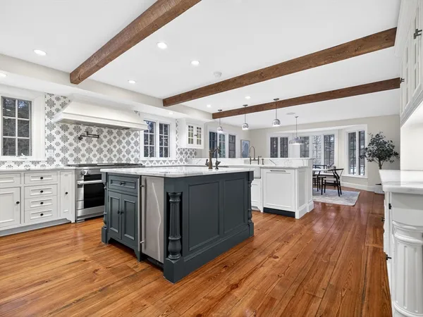$5,250,000 | 12 Winding River Circle, Wellesley, MA 02482