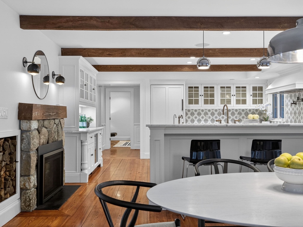 12 Winding River Circle Wellesley, MA 02482 - Photo 16 of 40