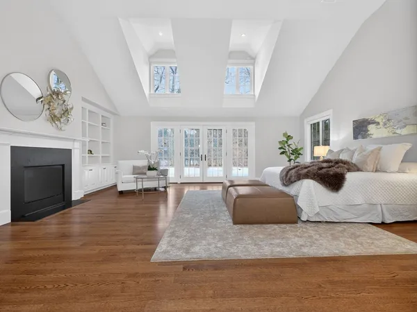 $5,250,000 | 12 Winding River Circle, Wellesley, MA 02482