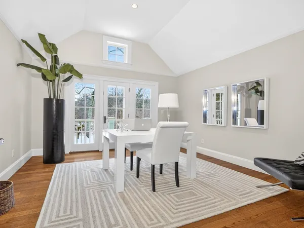 $5,250,000 | 12 Winding River Circle, Wellesley, MA 02482
