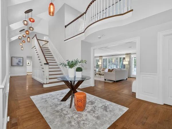 $5,250,000 | 12 Winding River Circle, Wellesley, MA 02482
