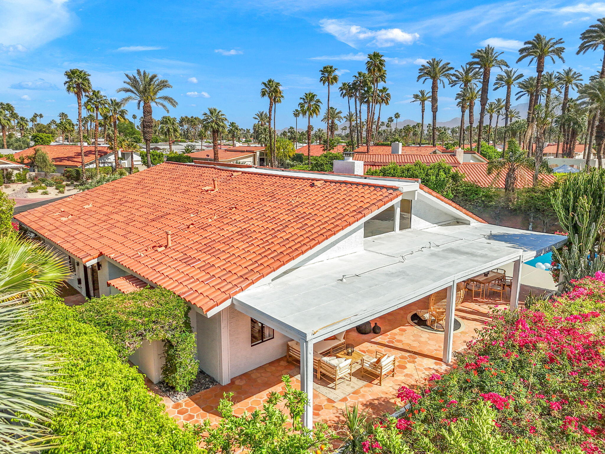 34 Lincoln Place Rancho Mirage, CA 92270 - Photo 49 of 52 an outdoor view with patio