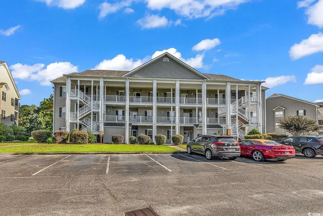 $224,900 | 5852 Longwood Drive, Unit 302, Murrells Inlet, SC 29576