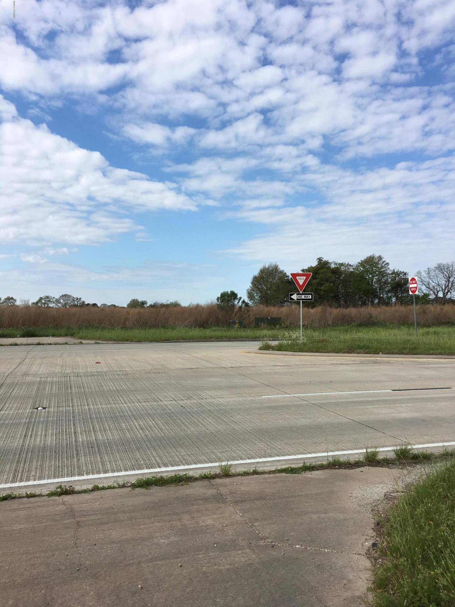 300-block Hardware Road Broussard, LA 70518 - Photo 3 of 4 Gallery Image 3