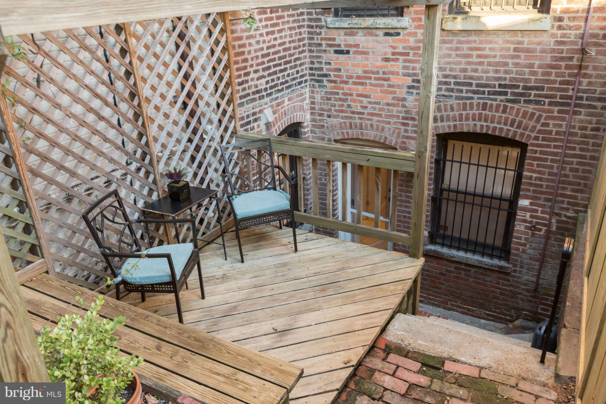 2013 Columbia Road Northwest, Unit A Washington, DC 20009 - Photo 9 of 10 Exterior (Rear)