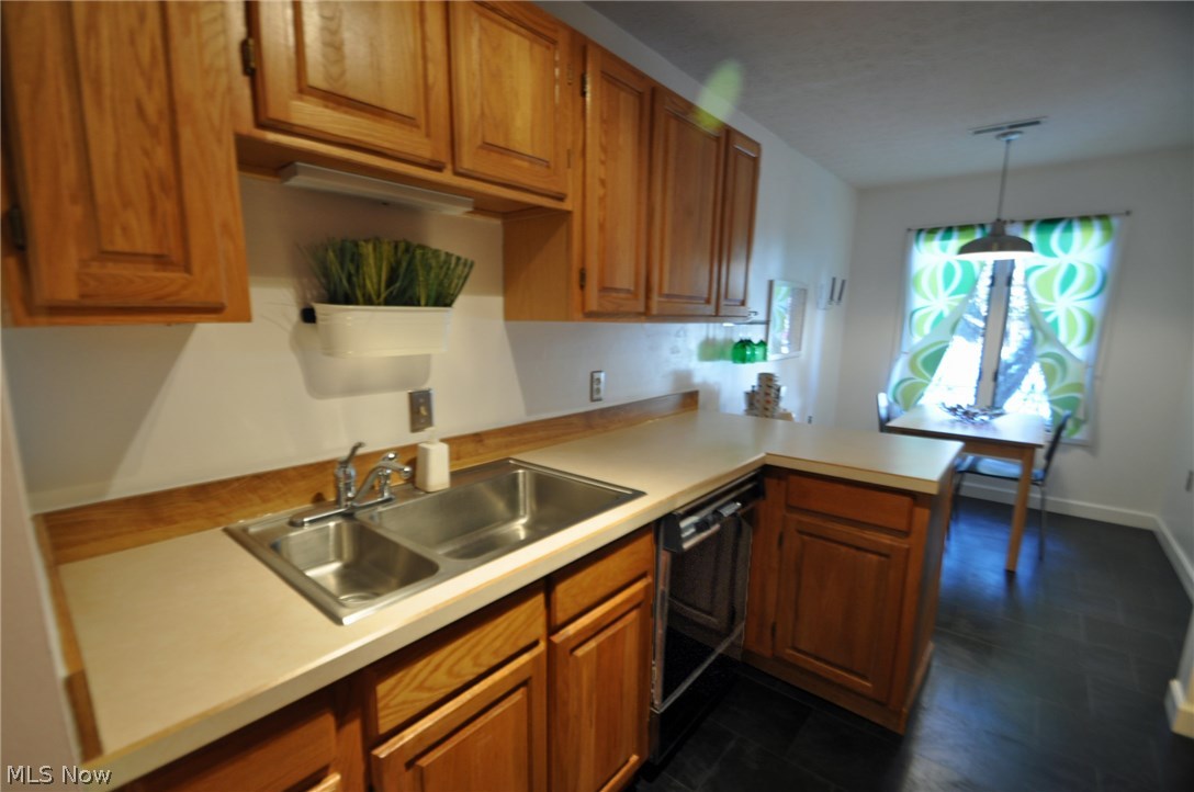 30033 Center Ridge Road, Unit D Westlake, OH 44145 - Photo 15 of 30 Gallery Image 15