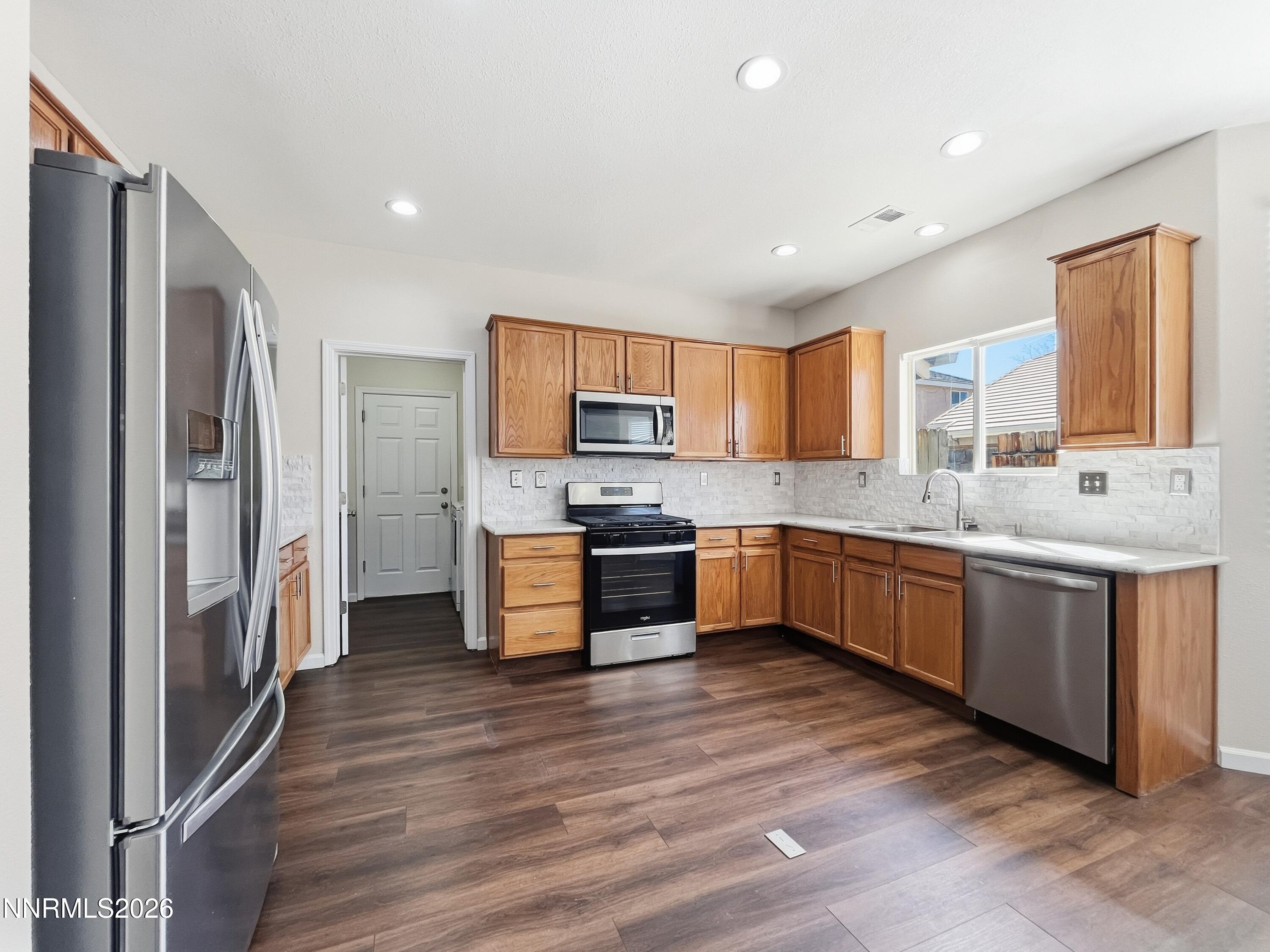 10493 Copper Wood Court Reno, NV 89521 - Photo 11 of 24 8c9683afc119fc6cfaaccbdb21d2323197567e18