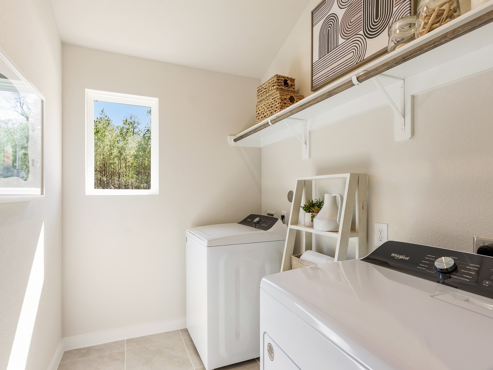 1649 Hopson Ranch Drive Conroe, TX 77301 - Photo 23 of 29 Photo is not of the actual home, but is an inspirational photo of builder’s model home and may depict options, furnishings, and/or decorator features that are not included