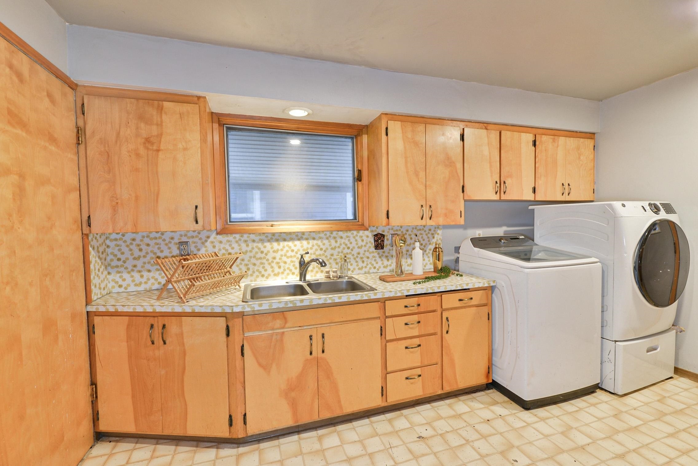 2530 West Dean Avenue Spokane, WA 99201 - Photo 5 of 24