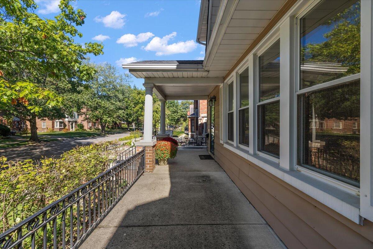 3500 Yorkshire Road Detroit, MI 48224 - Photo 4 of 35 06-3500 Yorkshire Rd-6