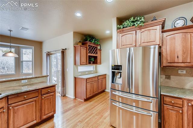 2072 Paradise Ridge Court Colorado Springs, CO 80921 - Photo 13 of 39 Gallery Image 13