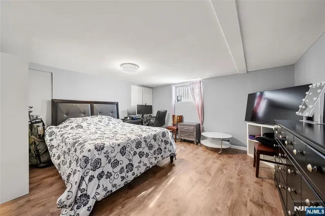 $979,000 | 219 North Farview Avenue, Paramus, NJ 07652