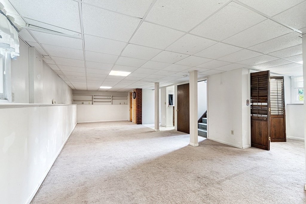4 Ridgemont Drive Londonderry, NH 03053 - Photo 25 of 33 a view of empty room with wooden floor