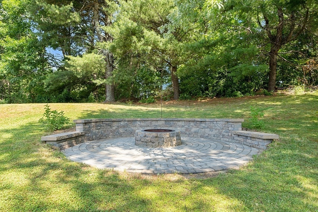 4 Ridgemont Drive Londonderry, NH 03053 - Photo 29 of 33 a view of a yard with a tree