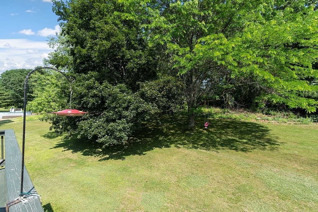 4 Ridgemont Drive Londonderry, NH 03053 - Photo 31 of 33 a view of a garden