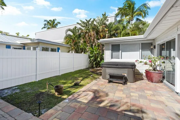 $2,499,000 | 126 Northeast 4th Avenue, Delray Beach, FL 33483