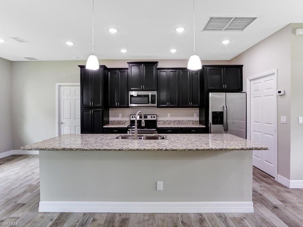 8337 Trillium Road Fort Myers, FL 33967 - Photo 8 of 21 Gallery Image 8