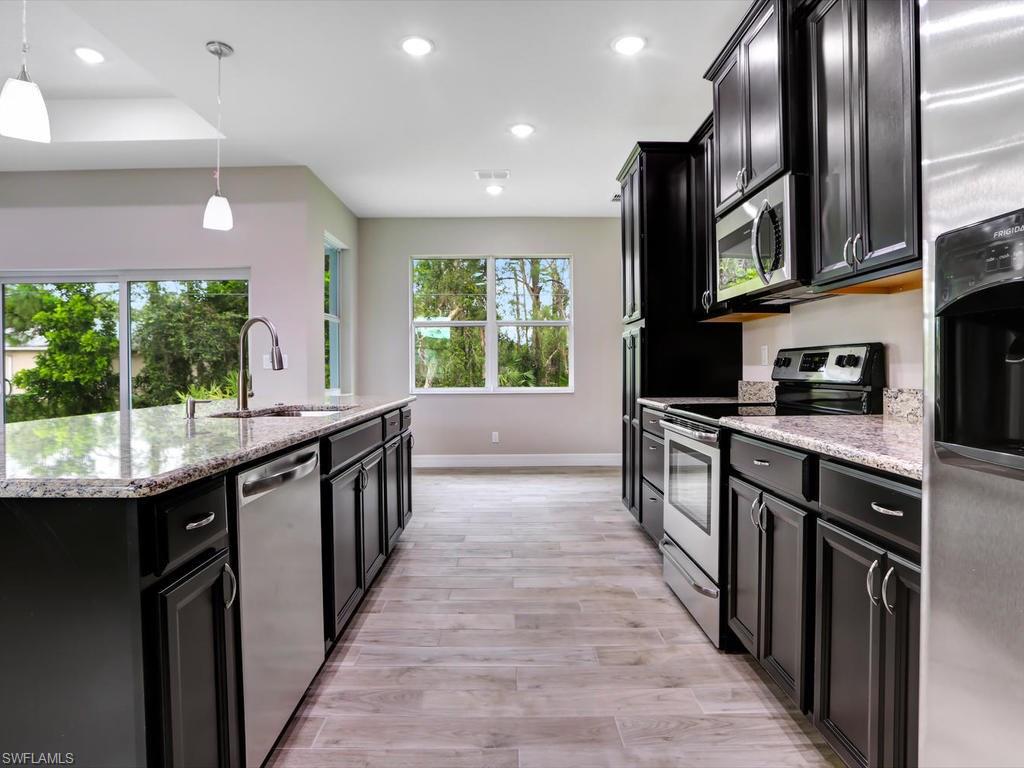 8337 Trillium Road Fort Myers, FL 33967 - Photo 10 of 21 Gallery Image 10
