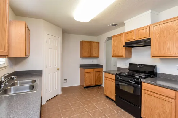 $3,500 | 19014 Prairie Bluff Drive, Cypress, TX 77433