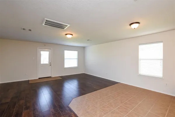 $3,500 | 19014 Prairie Bluff Drive, Cypress, TX 77433