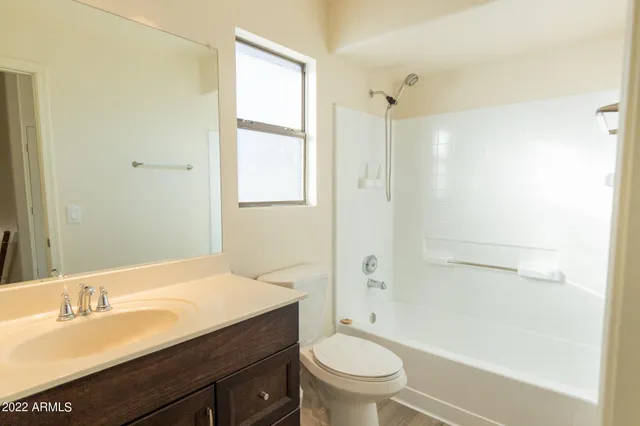 $2,595 | 4368 West Wahalla Lane, Glendale, AZ 85308