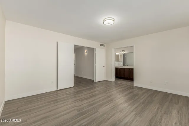 $2,595 | 4368 West Wahalla Lane, Glendale, AZ 85308