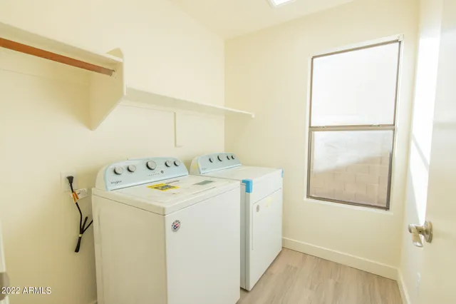 $2,595 | 4368 West Wahalla Lane, Glendale, AZ 85308