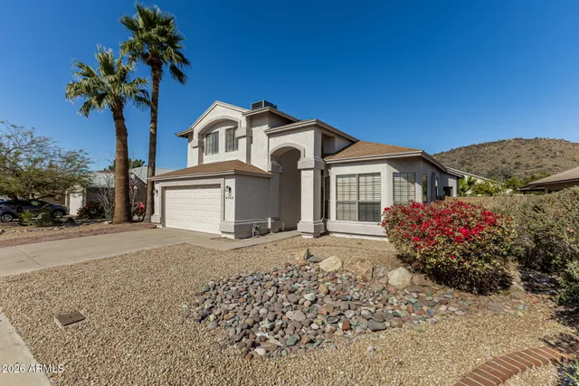 $2,595 | 4368 West Wahalla Lane, Glendale, AZ 85308