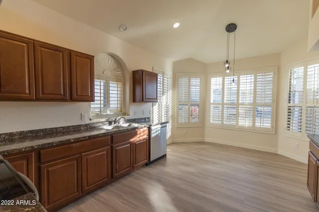 $2,595 | 4368 West Wahalla Lane, Glendale, AZ 85308