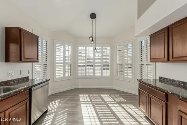 $2,595 | 4368 West Wahalla Lane, Glendale, AZ 85308