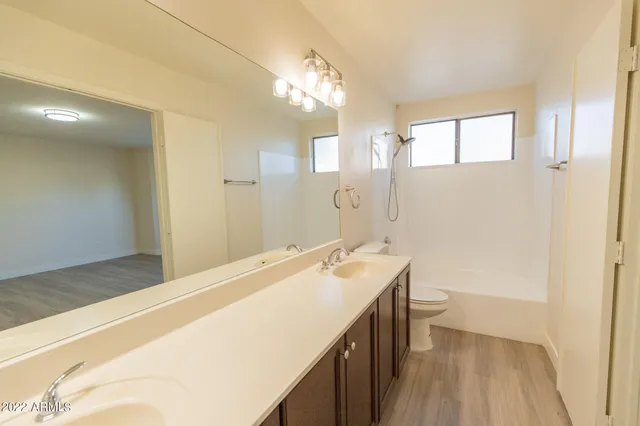 $2,595 | 4368 West Wahalla Lane, Glendale, AZ 85308