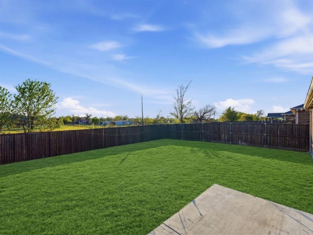 745 Brockwell Bend Forney, TX 75126 - Photo 34 of 36 Virtually enhanced image.