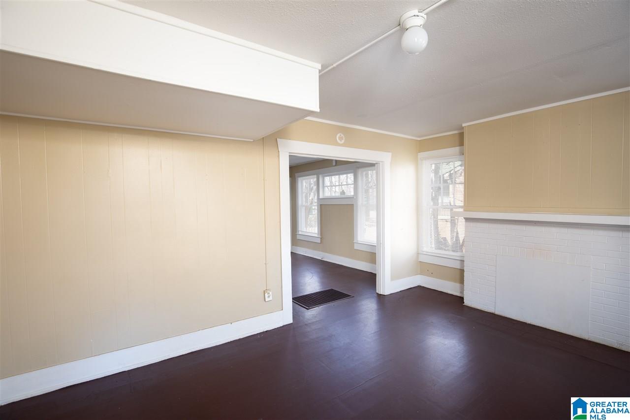 304 12th Street Southwest Birmingham, AL 35211 - Photo 5 of 25