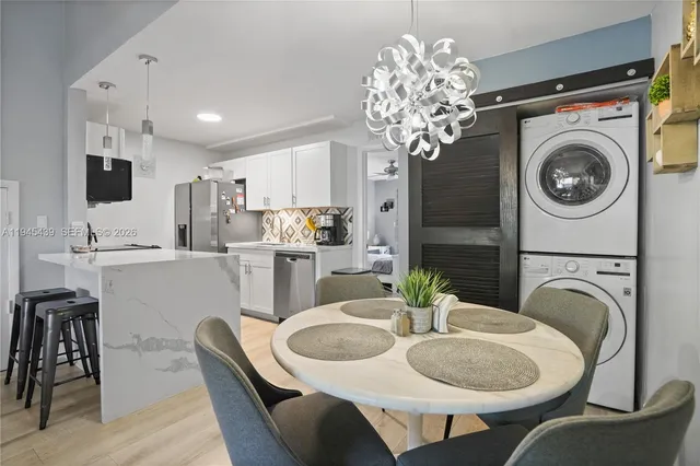 $2,750 | 4880 Southwest 64th Way, Unit 4880, Davie, FL 33314