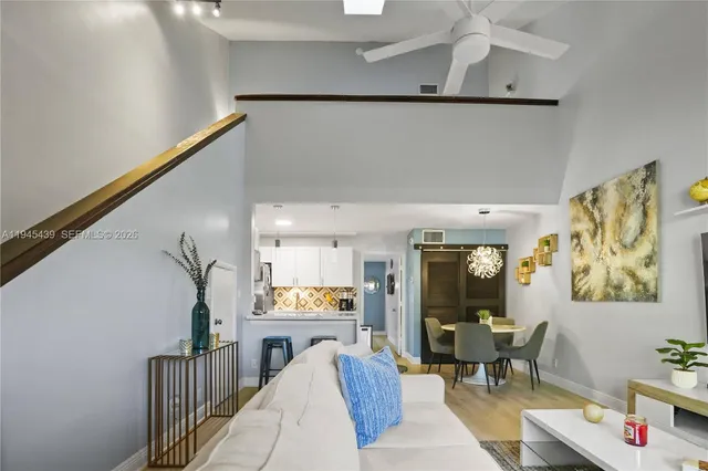 $2,750 | 4880 Southwest 64th Way, Unit 4880, Davie, FL 33314