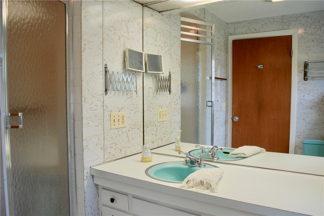 21 Jackson Road Cranston, RI 02920 - Photo 23 of 33