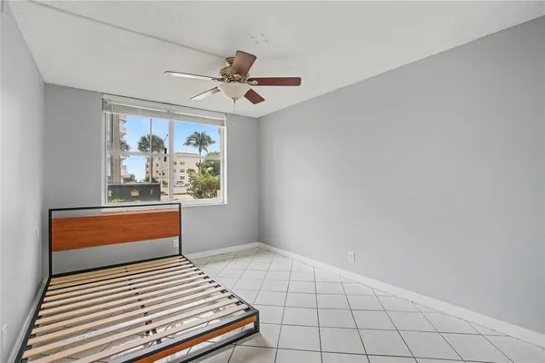 $2,100 | 1009 North Ocean Boulevard, Unit 110, Pompano Beach, FL 33062