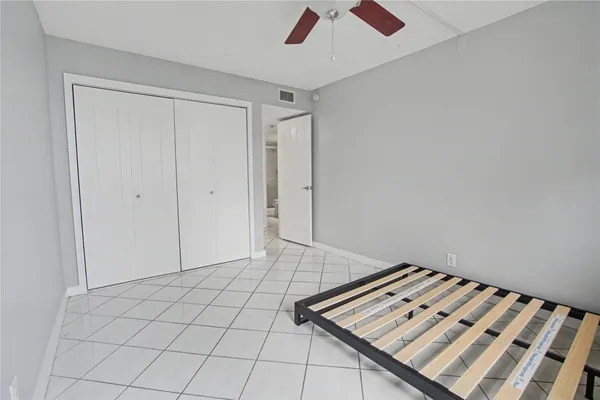 $2,100 | 1009 North Ocean Boulevard, Unit 110, Pompano Beach, FL 33062