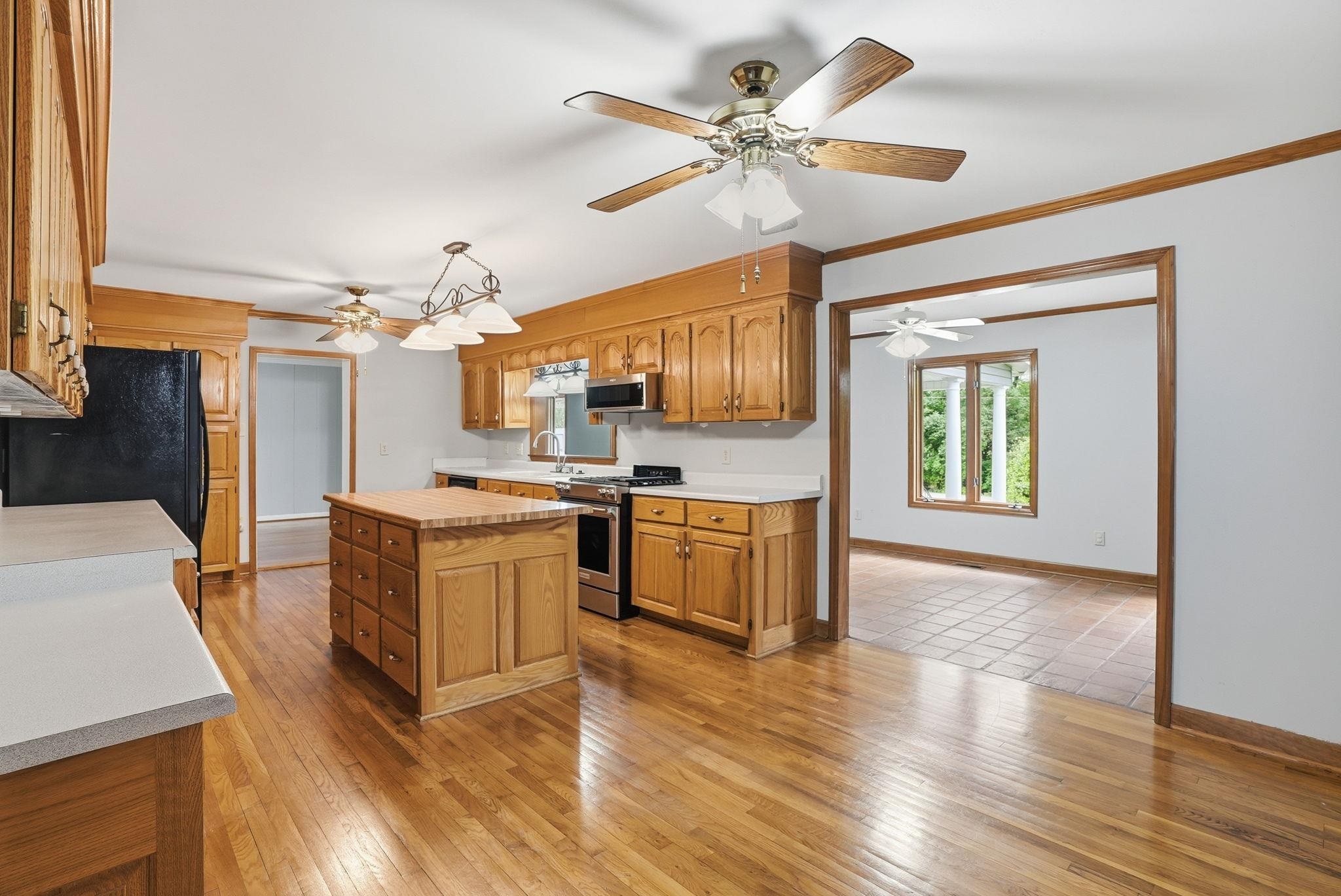 211 State Rd S-42-1892 Spartanburg, SC 29307 - Photo 8 of 49