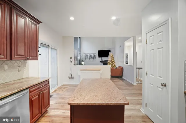 $525,000 | 2 Jerrys Court, Sicklerville, NJ 08081