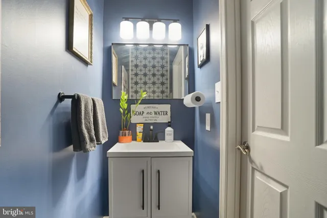 $525,000 | 2 Jerrys Court, Sicklerville, NJ 08081