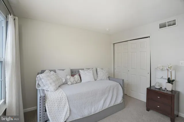 $525,000 | 2 Jerrys Court, Sicklerville, NJ 08081