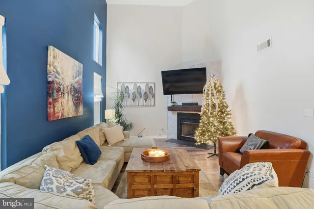 $525,000 | 2 Jerrys Court, Sicklerville, NJ 08081